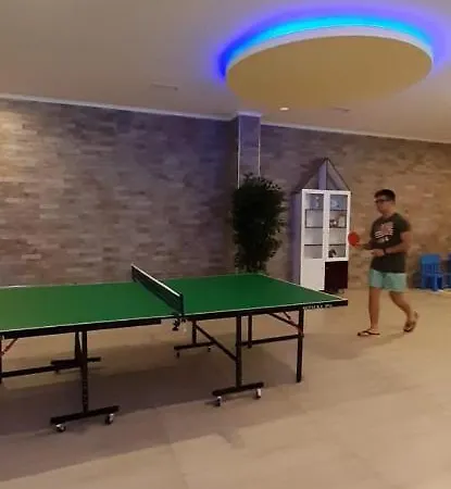 Lory Queen Luxury Near The Sea Διαμέρισμα