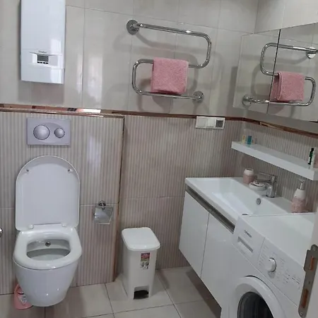 Lory Queen Luxury Near The Sea Apartamento *